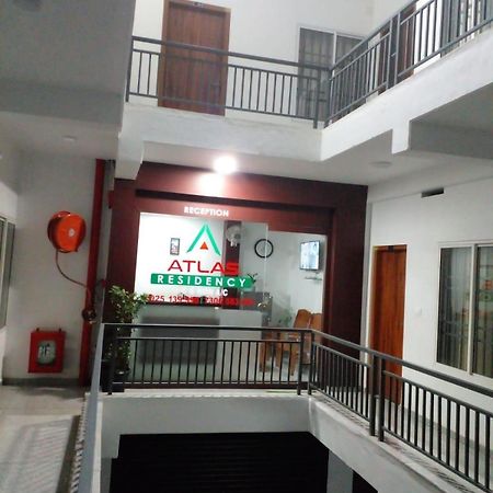 Atlas Residency Kalpetta Bagian luar foto